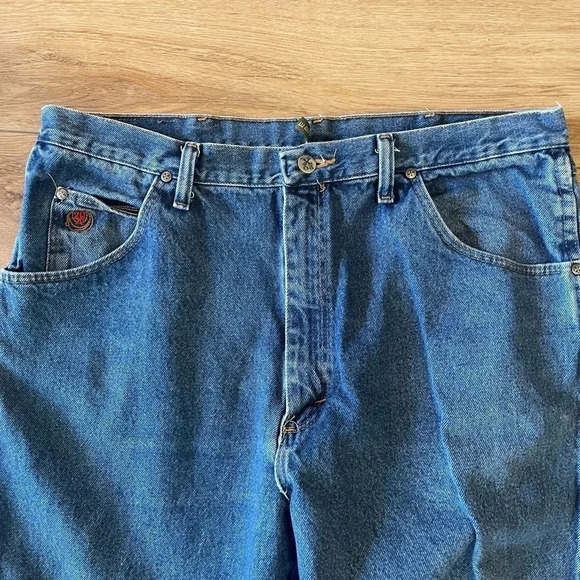 Wrangler 20x style 22 relaxed fit medium wash size 38x34 - Picture 11 of 11